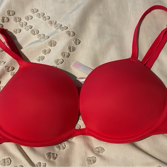 Red Victoria Secret Super Push-Up Bra. Only worn once. Size 34C - Picture 1 of 2